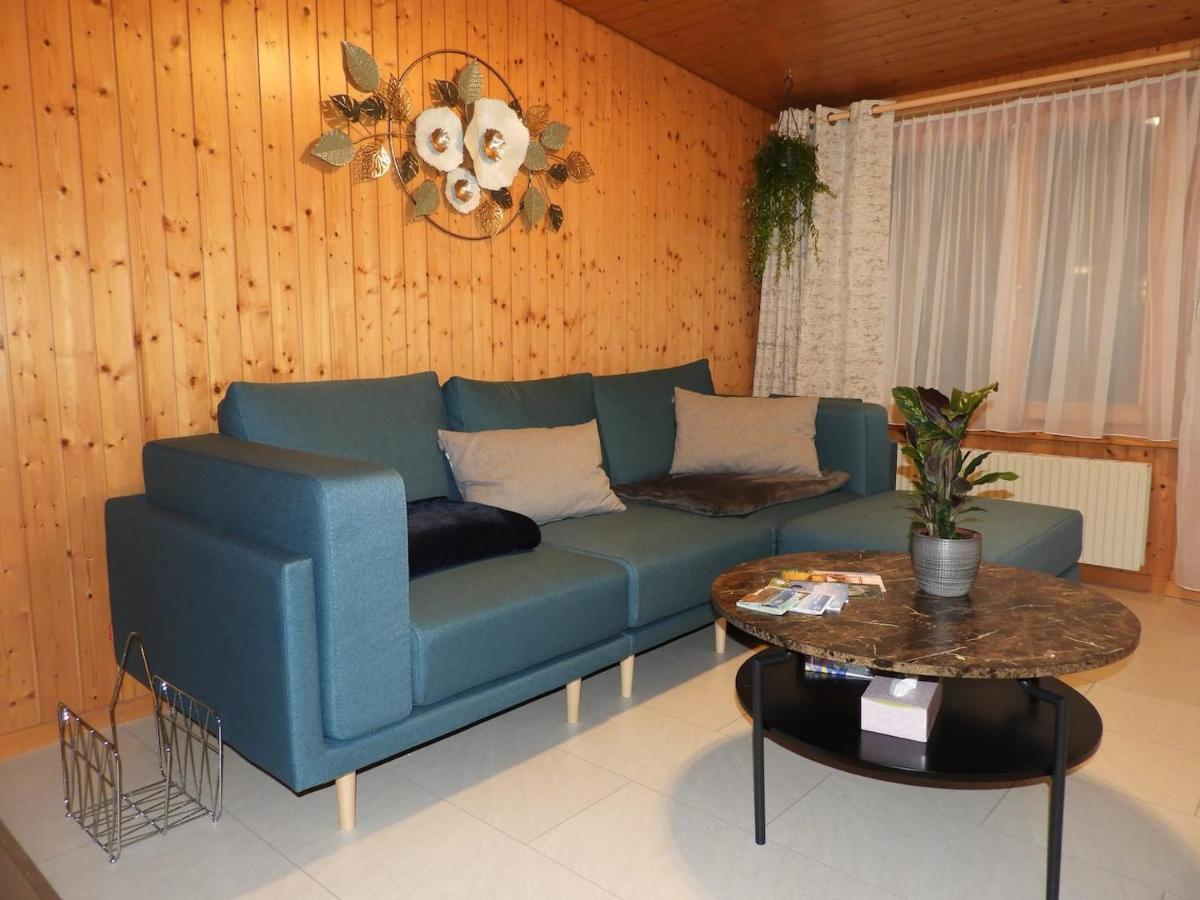 Schoene Ferienwohnung Mit Seeblick Тун Екстериор снимка
