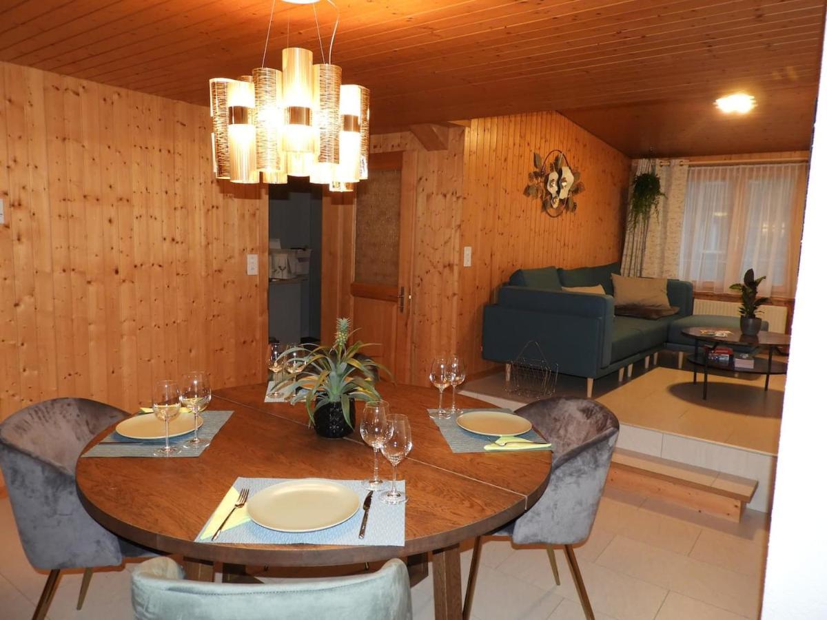 Schoene Ferienwohnung Mit Seeblick Тун Екстериор снимка