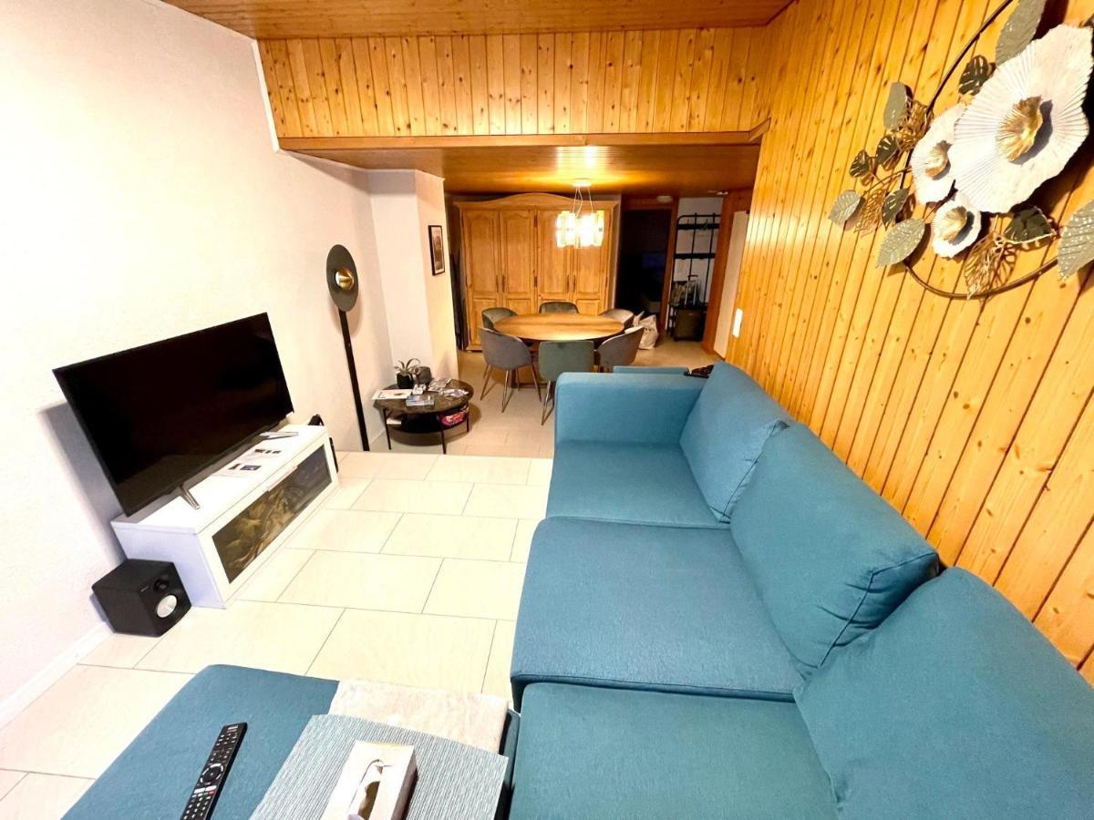 Schoene Ferienwohnung Mit Seeblick Тун Екстериор снимка