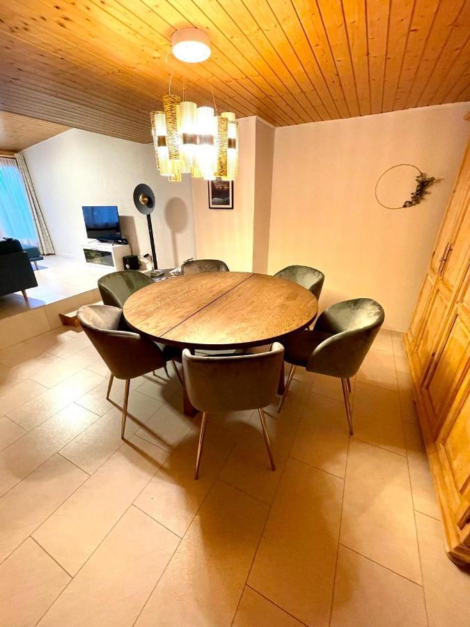 Schoene Ferienwohnung Mit Seeblick Тун Екстериор снимка